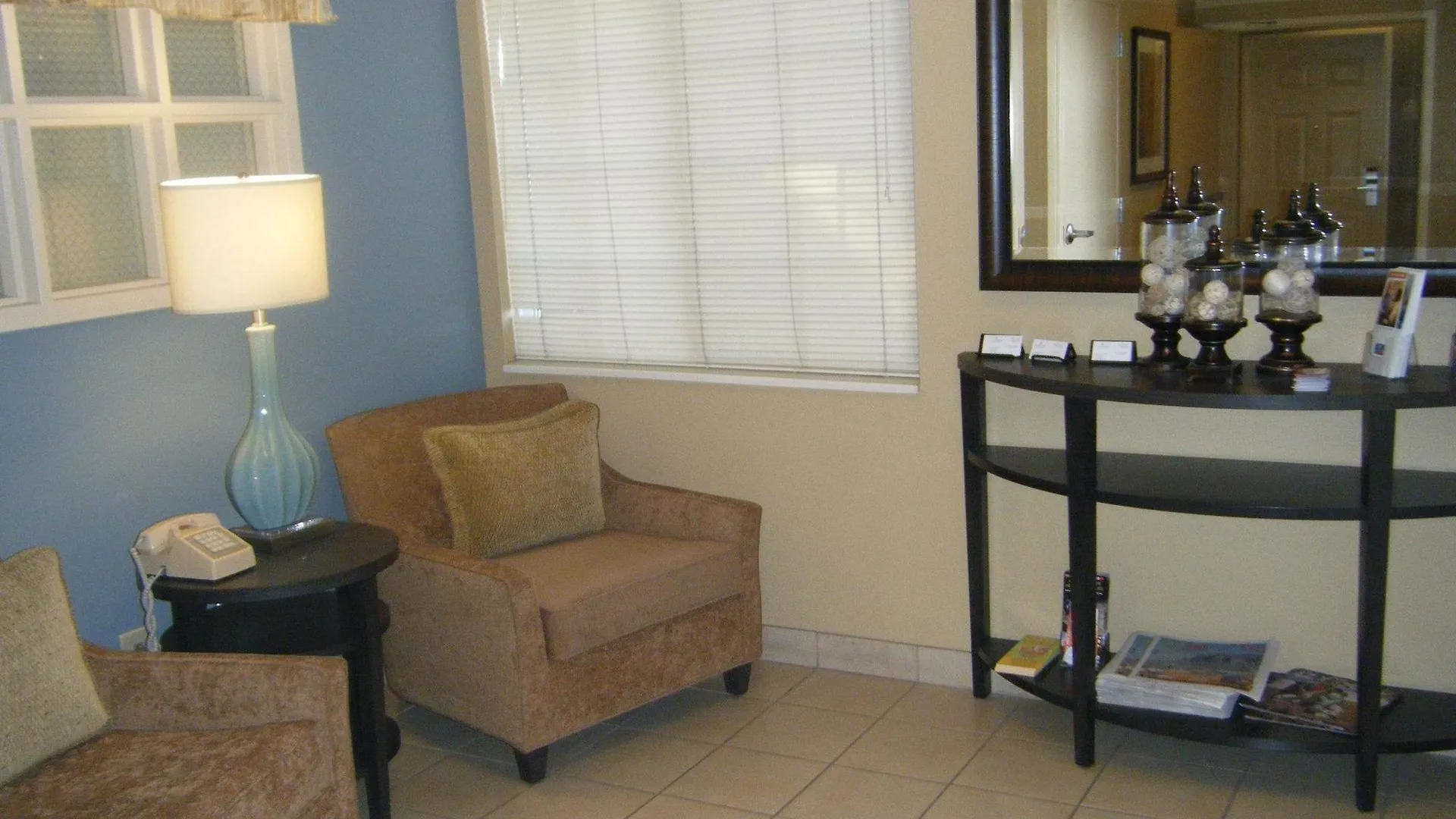 Sonesta Simply Suites Phoenix Tempe