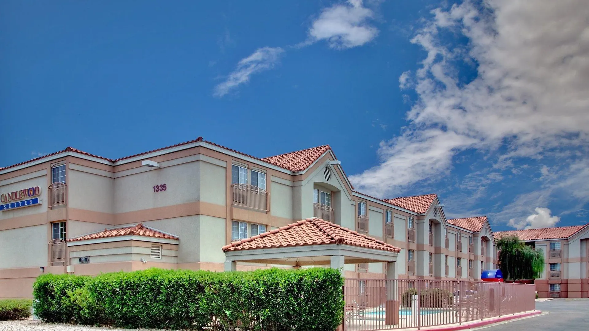 Sonesta Simply Suites Phoenix Tempe